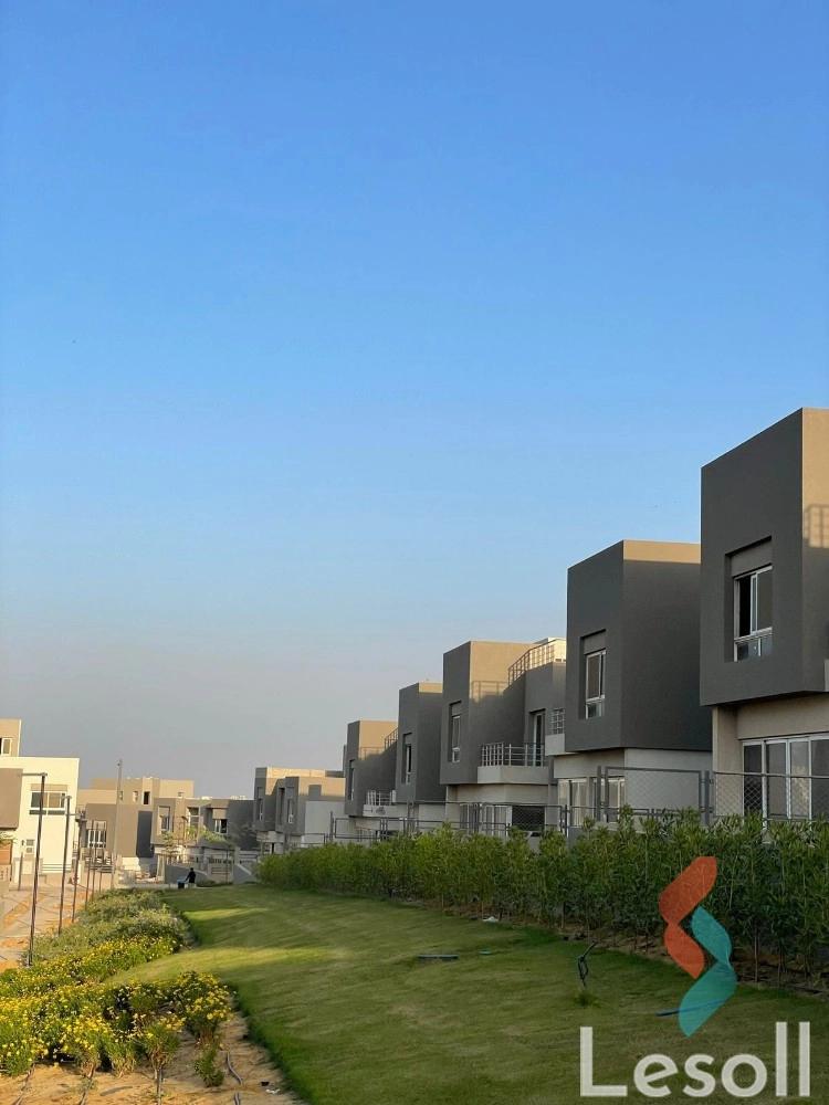 Twin house for sale with an area 269 meters and 4 rooms in October 6 Giza