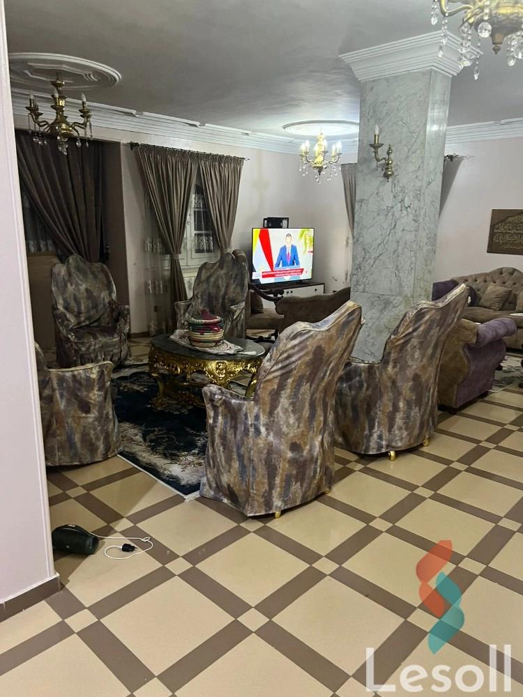 شقة للبيع بمساحة 300 متر و 4 غرف في مصر الجديدة القاهرة