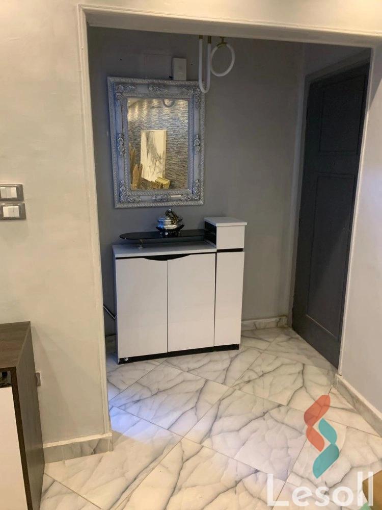 شقة للبيع بمساحة 100 متر و غرفتان في مدينة نصر القاهرة