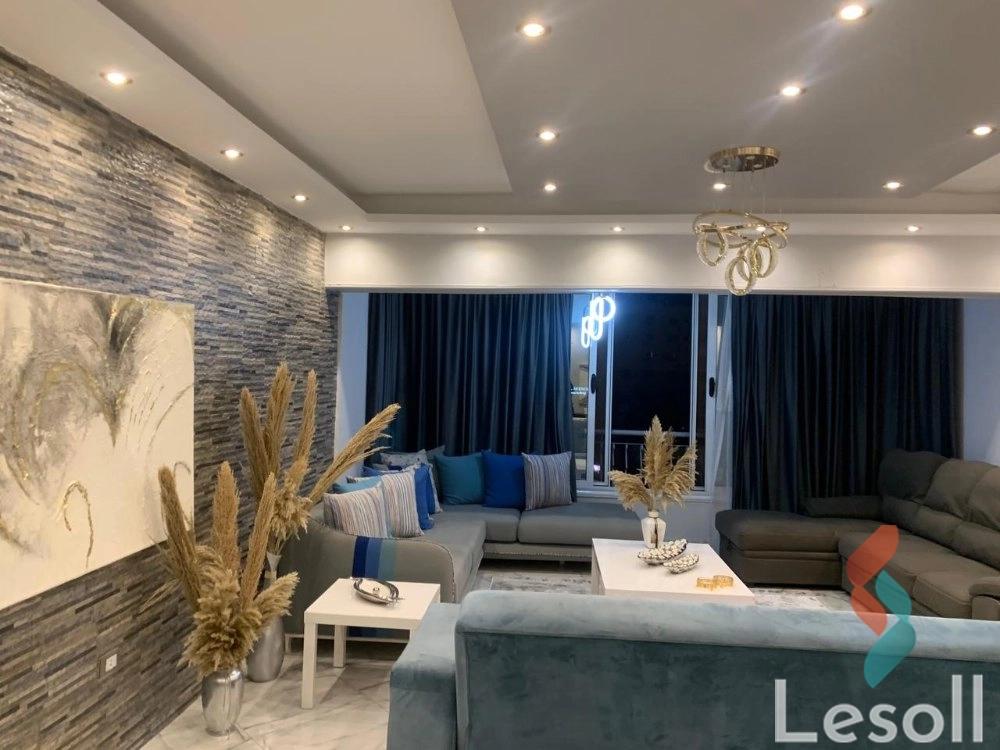 شقة للبيع بمساحة 100 متر و غرفتان في مدينة نصر القاهرة