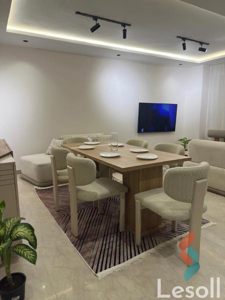 شقة للايجار الشهري بمساحة 135 متر و غرفتان في الشيخ زايد الجيزة