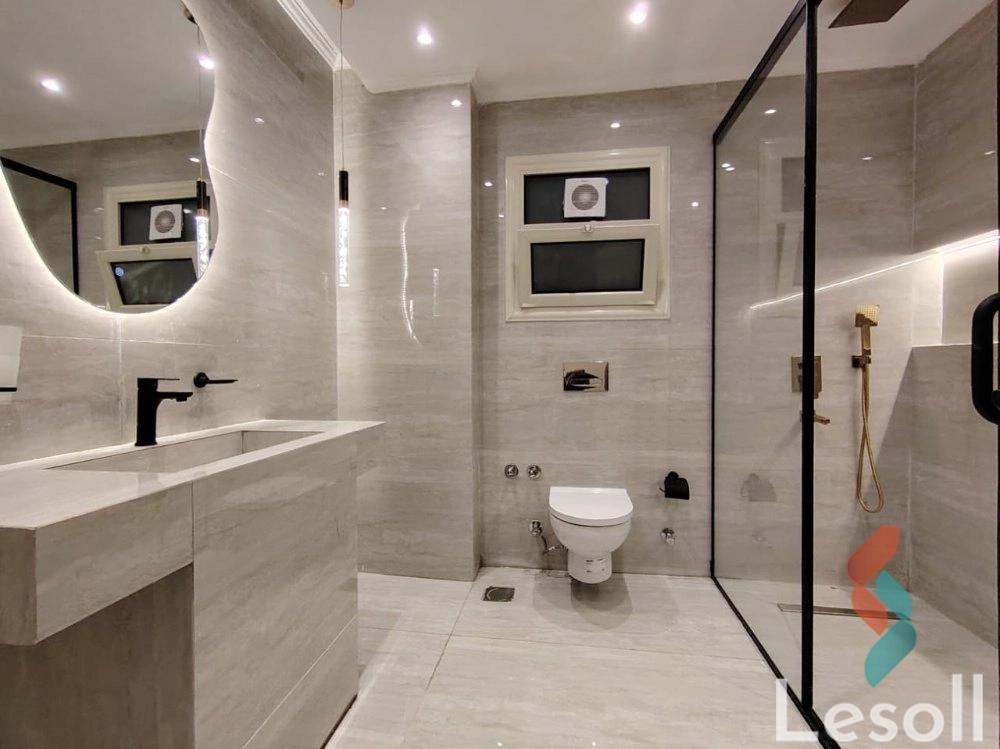 شقة للبيع بمساحة 300 متر و 3 غرف في مدينة نصر القاهرة