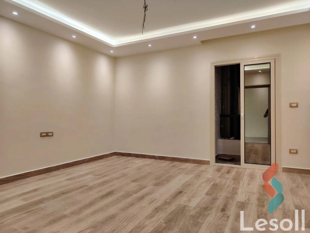 شقة للبيع بمساحة 300 متر و 3 غرف في مدينة نصر القاهرة