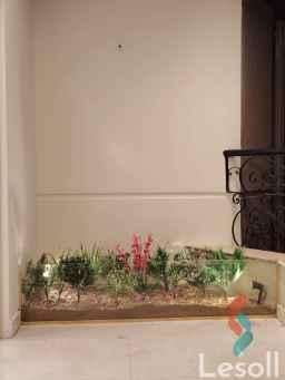 شقه رائعه كالقصرللبيع بلقرب من جنينه مول