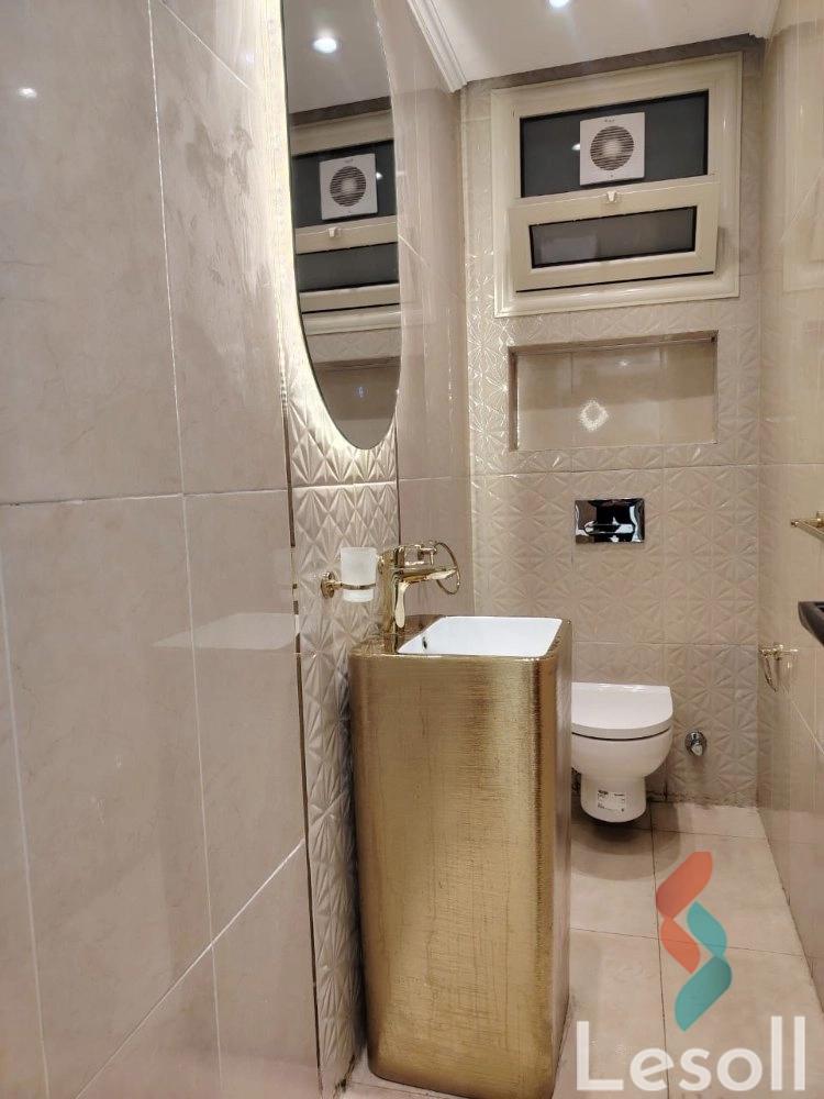 شقة للبيع بمساحة 250 متر و 3 غرف في مدينة نصر القاهرة