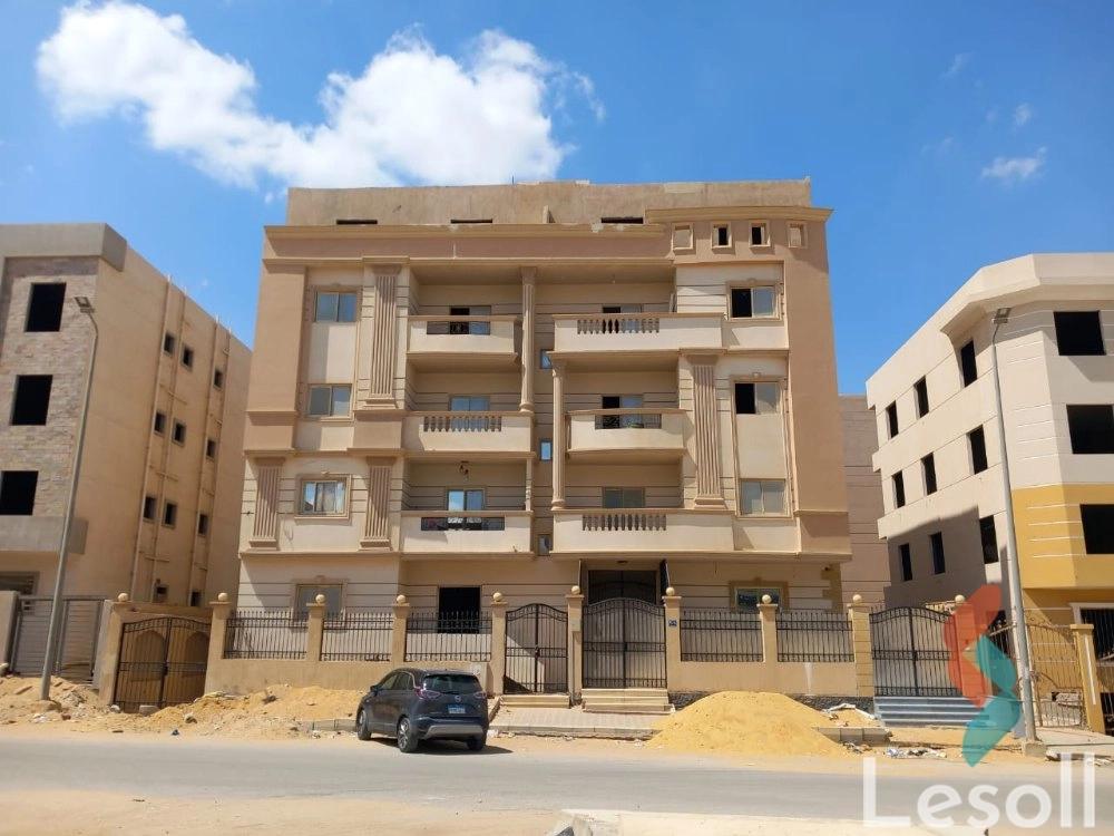 Apartment for sale with an area 180 meters and 3 rooms in 5th Settlement Cairo