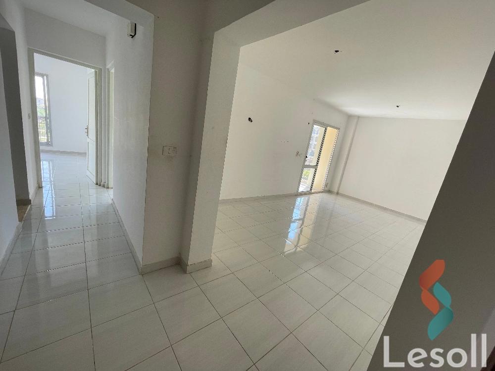 Apartment for sale with an area 102 meters and 2 room in Madinty Cairo