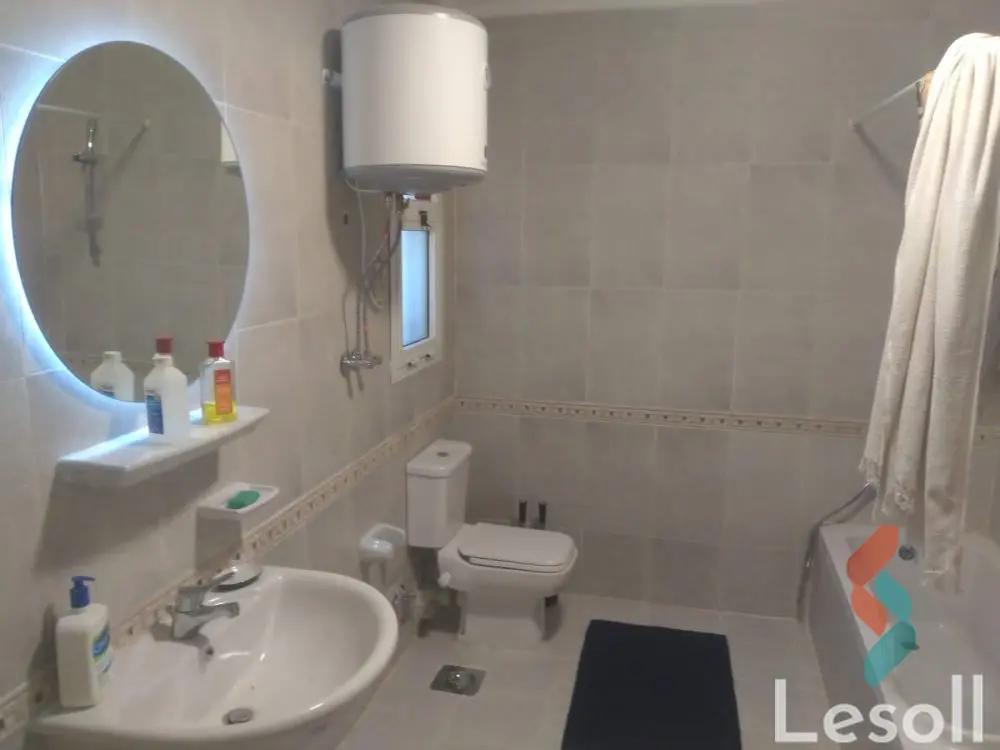 Apartment with garden for monthly rent with an area 295 meters and 4 rooms in Madinty Cairo