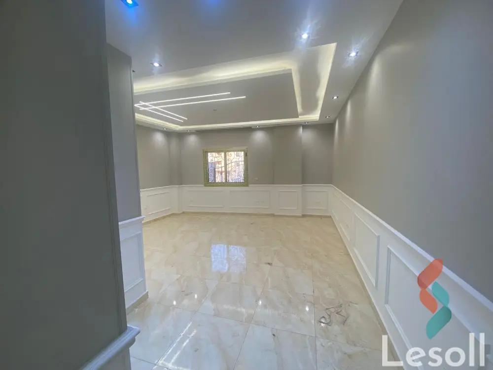 Apartment with garden for sale with an area 190 meters and 4 rooms in New Cairo - 5th Settlement Cairo