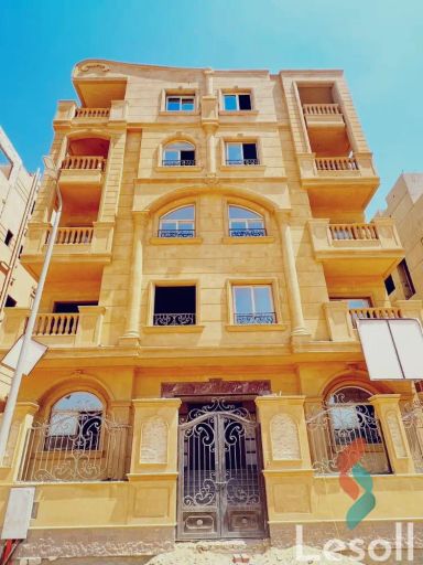 Apartment with garden for sale with an area 196 meters and 4 rooms in New Cairo - 5th Settlement Cairo