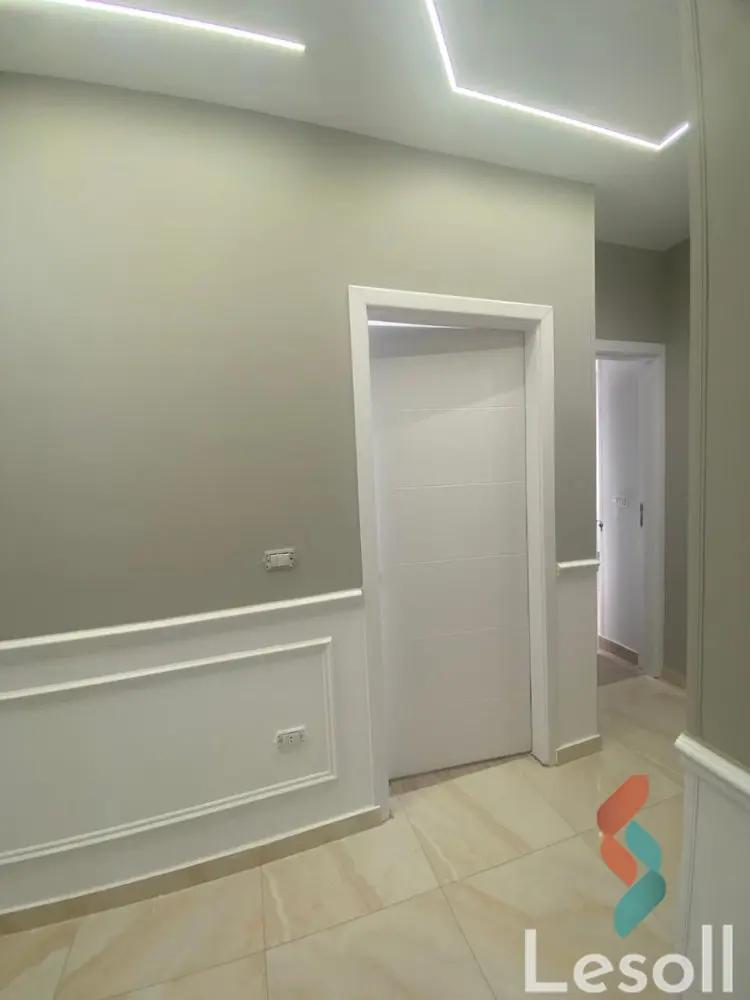 Apartment with garden for sale with an area 190 meters and 4 rooms in New Cairo - 5th Settlement Cairo - All Images