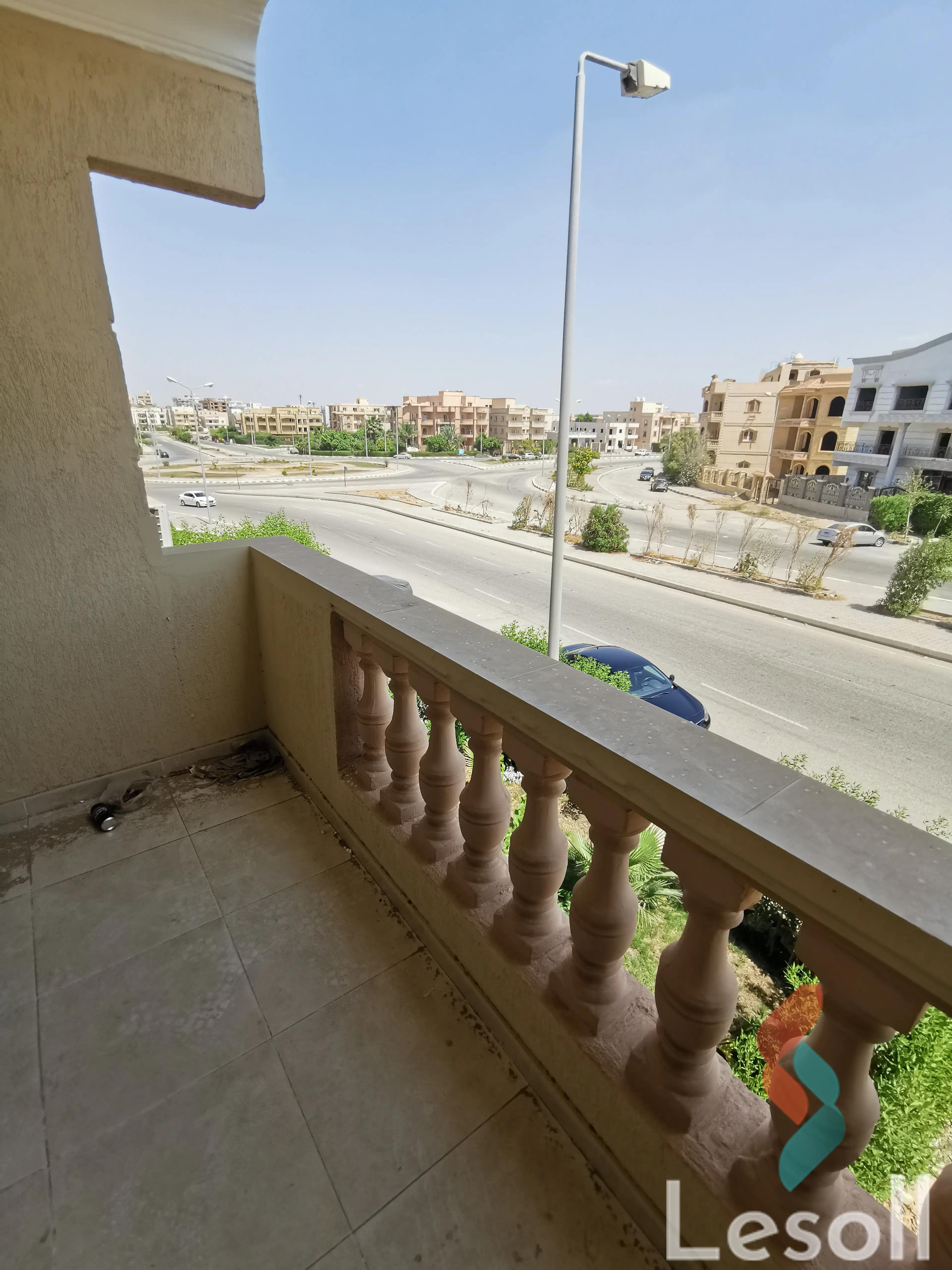 شقة للبيع بمساحة 160 متر و 3 غرف في مدينة الشروق القاهرة شقة للبيع بمساحة 160 متر و 3 غرف في مدينة الشروق القاهرة