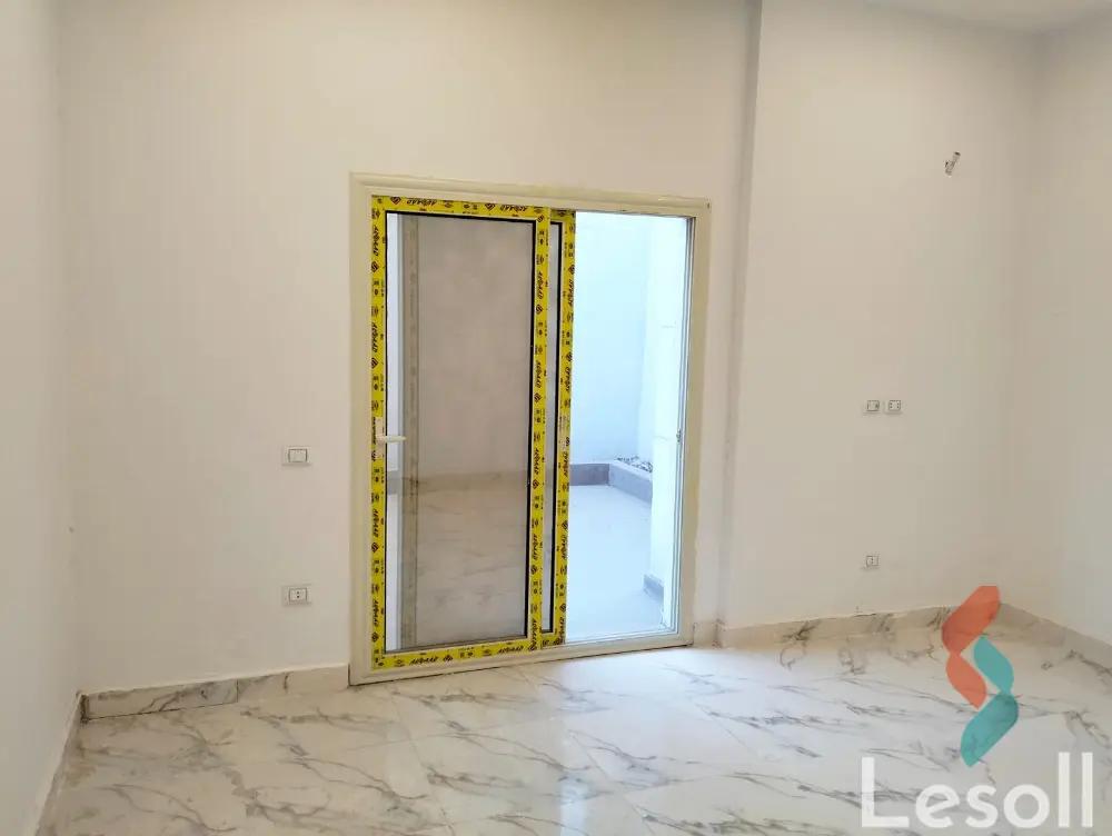 شقة بحديقة للبيع بمساحة 150 متر و 3 غرف في التجمع الخامس - القاهرة الجديدة القاهرة