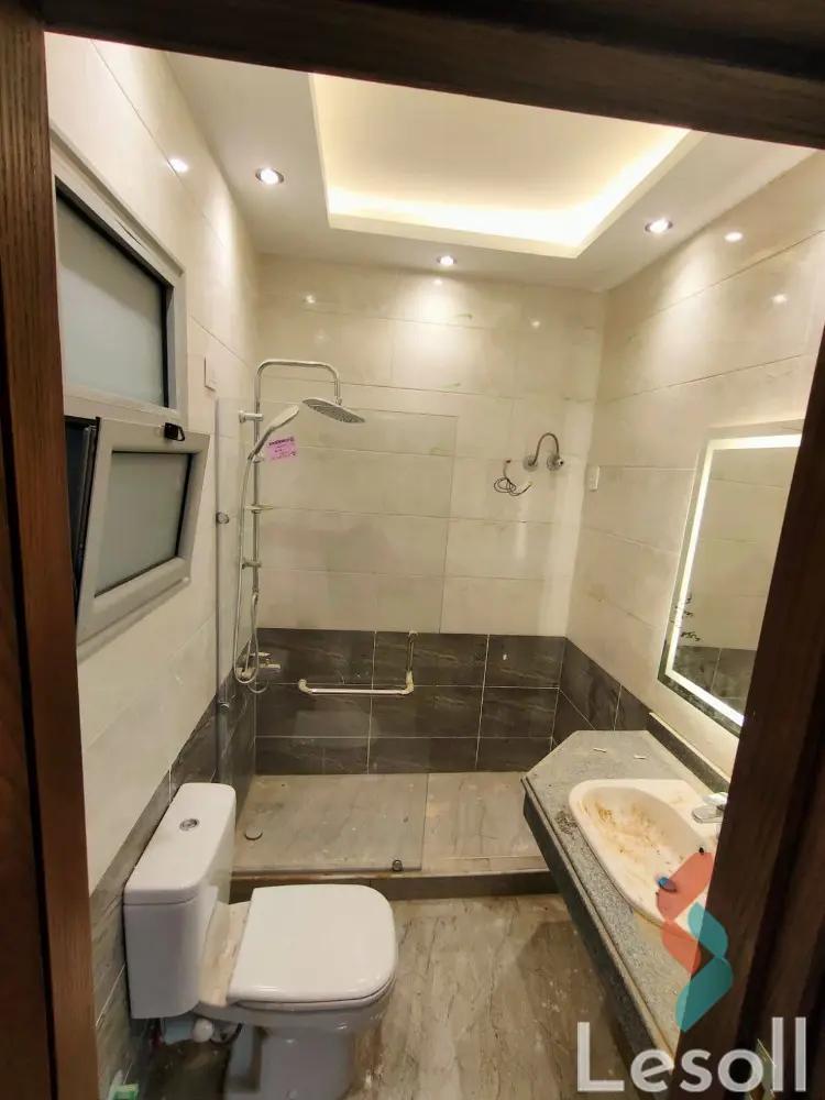 شقة بحديقة للبيع بمساحة 145 متر و 3 غرف في التجمع الخامس - القاهرة الجديدة القاهرة