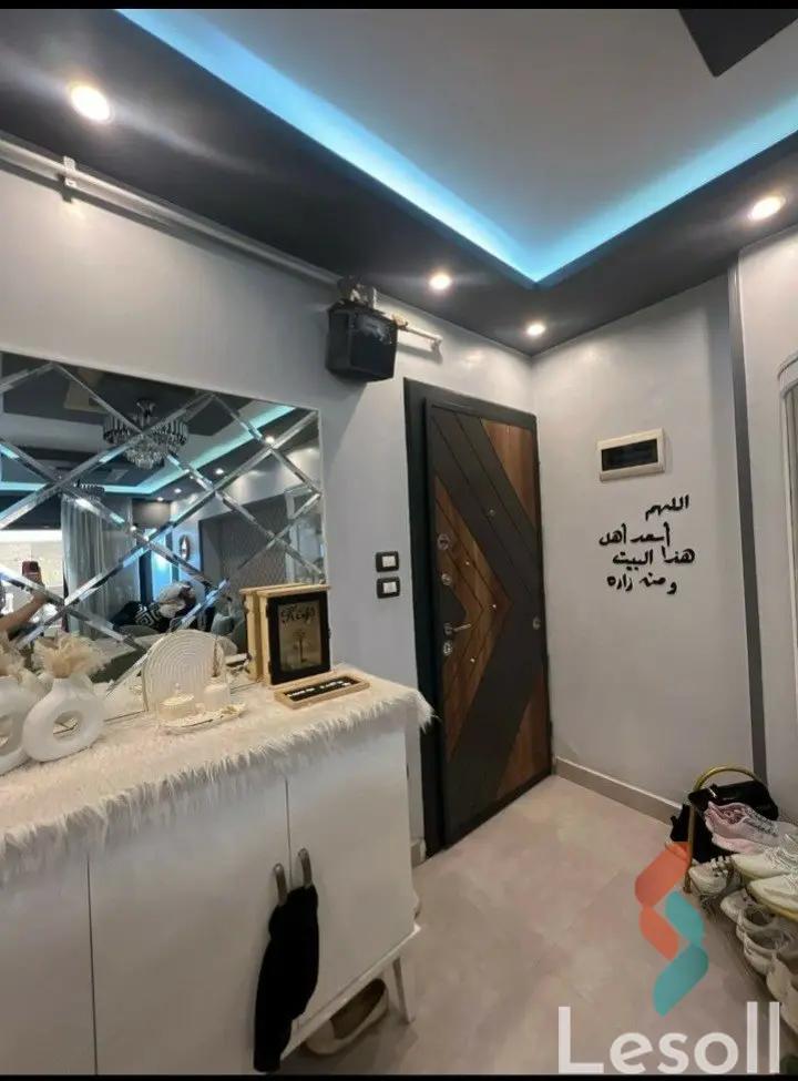 Apartment for sale with an area 120 meters and 4 rooms in Miami Alexandria