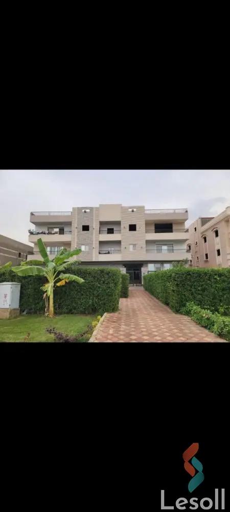 Apartment with garden for sale with an area 330 meters and 3 rooms in Shorouk Cairo