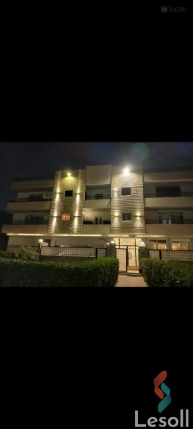 Apartment with garden for sale with an area 330 meters and 3 rooms in Shorouk Cairo