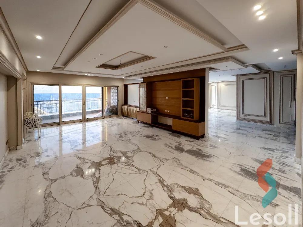 Apartment for sale with an area 350 meters and 4 rooms in Laurent Alexandria