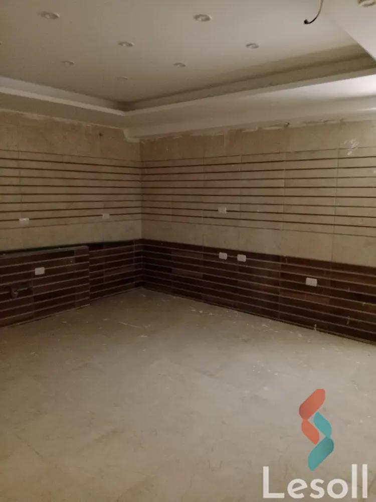 Apartment for sale with an area 1,200 meters and 4 rooms in El Montaza Alexandria