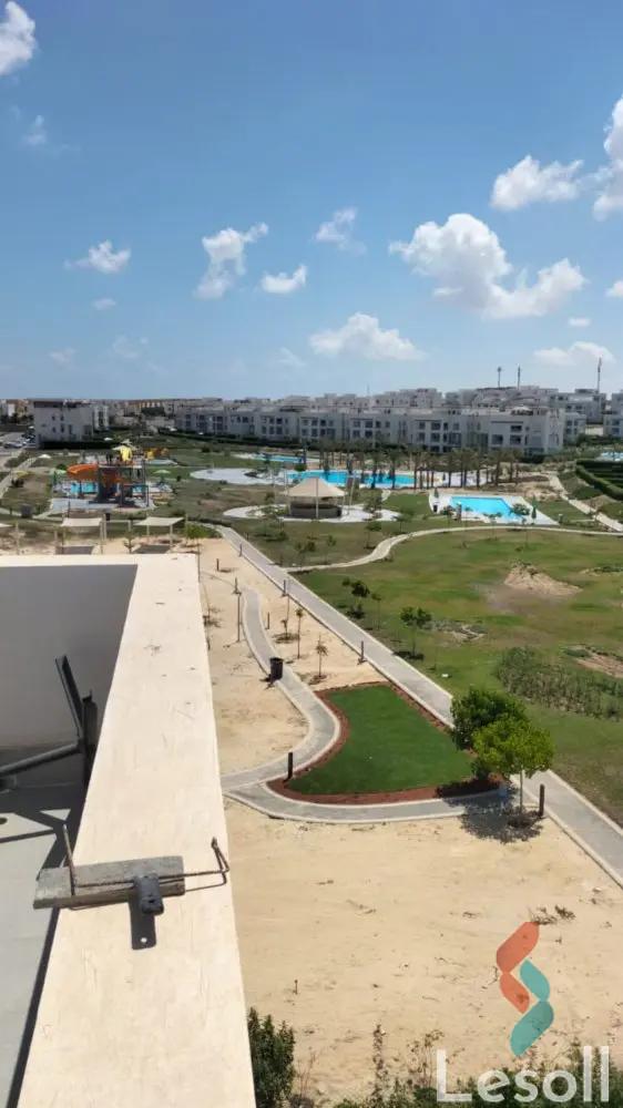 بنتهاوس للايجار اليومي بمساحة 280 متر و غرفتان في الساحل الشمالي الاسكندرية