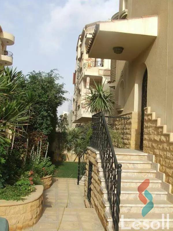 Apartment with garden for sale with an area 395 meters and 5 rooms in Maadi Cairo