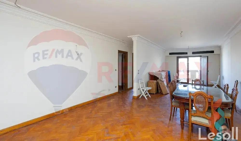 Apartment for sale with an area 180 meters and 3 rooms in Smouha Alexandria