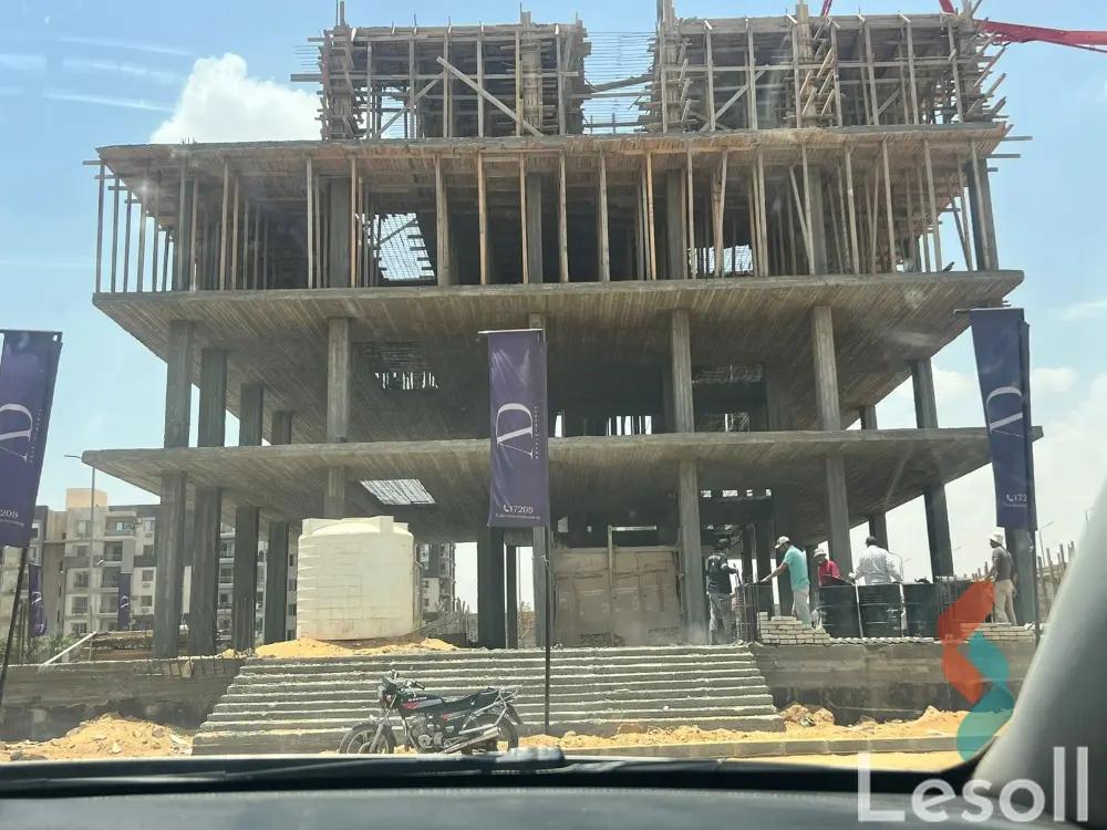 شقة بحديقة للبيع بمساحة 135 متر و 3 غرف في الشيخ زايد الجيزة