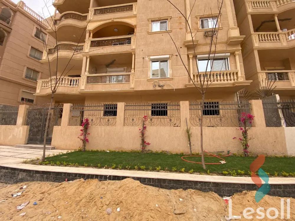 شقة بحديقة للبيع بمساحة 450 متر و 3 غرف في القاهرة الجديدة القاهرة