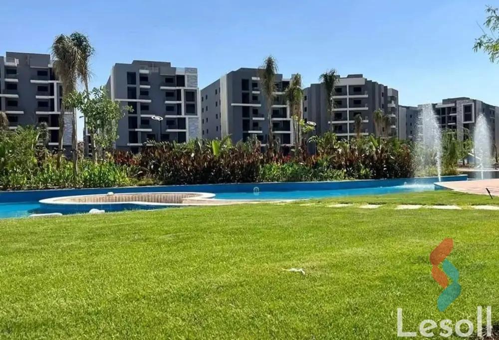 Apartment with garden for sale with an area 156 meters and 3 rooms in October 6 Giza