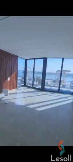 شقة على النيل بكورنيش المعادي – 165 م² ألترا سوبر لوكس