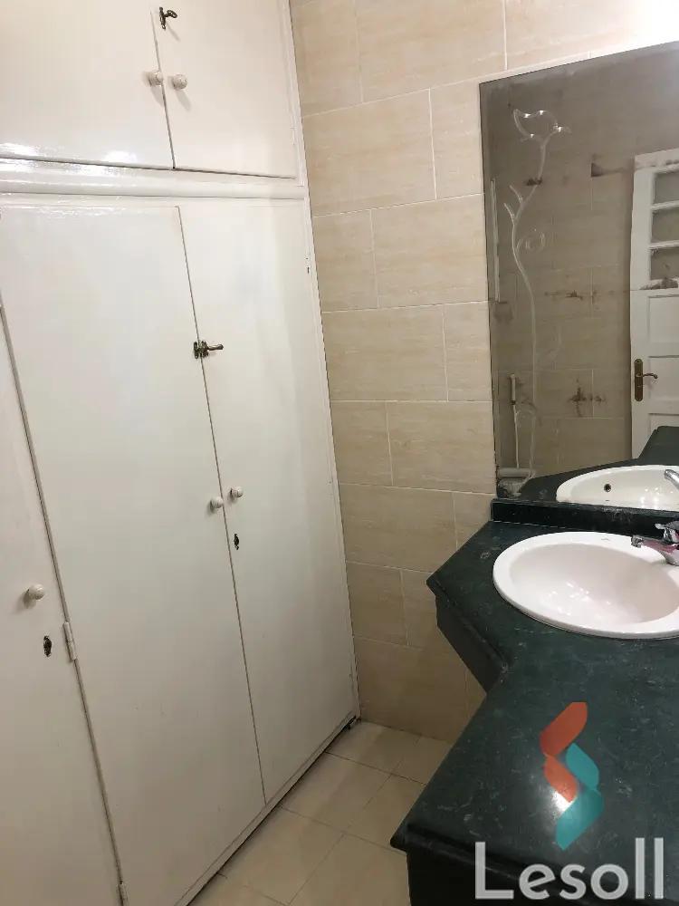 Apartment for sale with an area 340 meters and 3 rooms in Stanley Alexandria