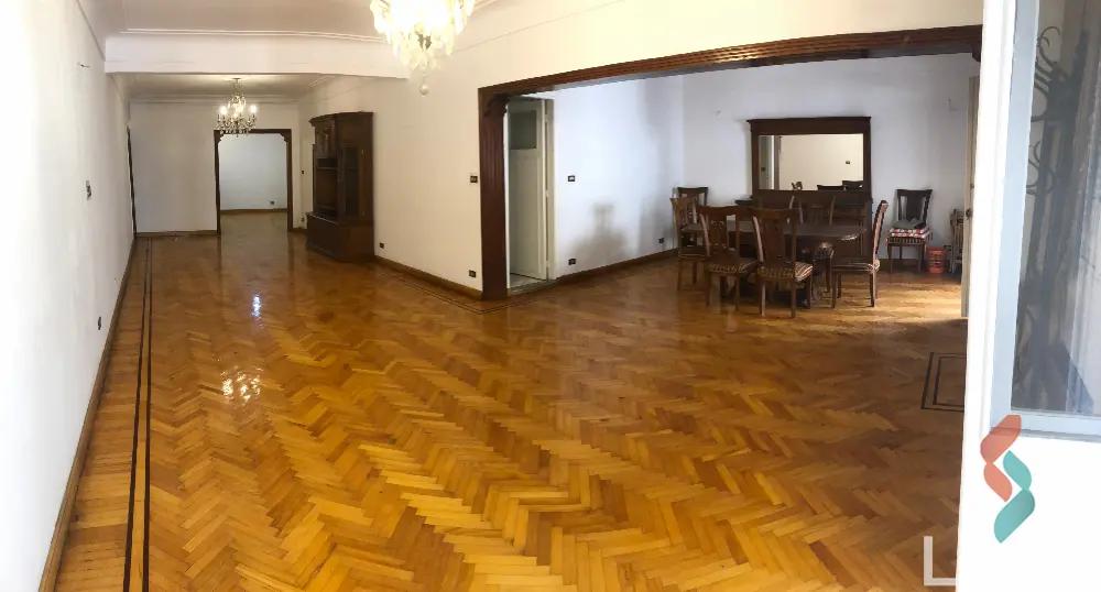 Apartment for sale with an area 340 meters and 3 rooms in Stanley Alexandria