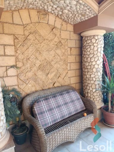 Villa for monthly rent with an area 291 meters and 5 rooms in Cheikh Zayed Giza