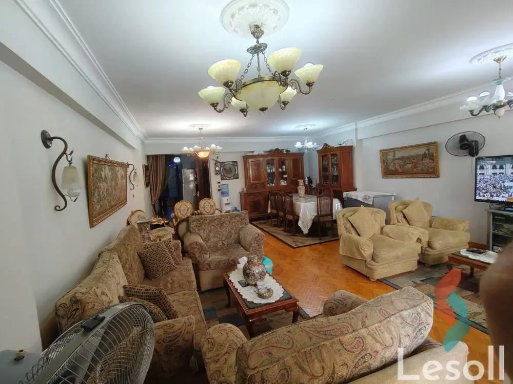 Apartment for sale with an area 200 meters and 4 rooms in Snumberi Bishr Alexandria