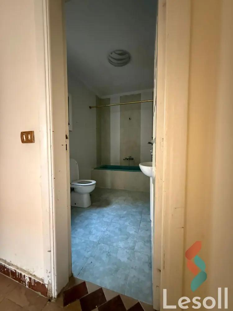 Apartment for sale with an area 220 meters and 3 rooms in October 6 Giza - Image 4