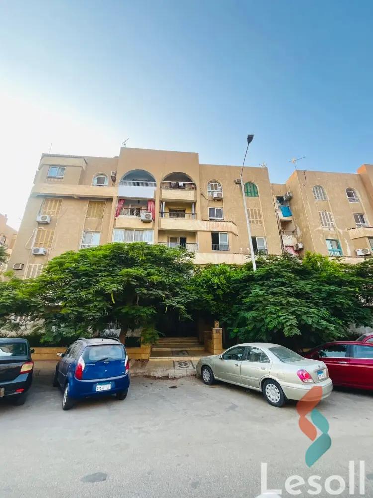 شقة للبيع بمساحة 110 متر و 3 غرف في الشيخ زايد الجيزة