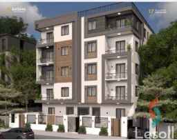 شقة 180م أرضي بجاردن 118م بمدخل خاص باللوتس الجديدة أمام مول سنترو دقيقة من شارع التسعين الجنوبي