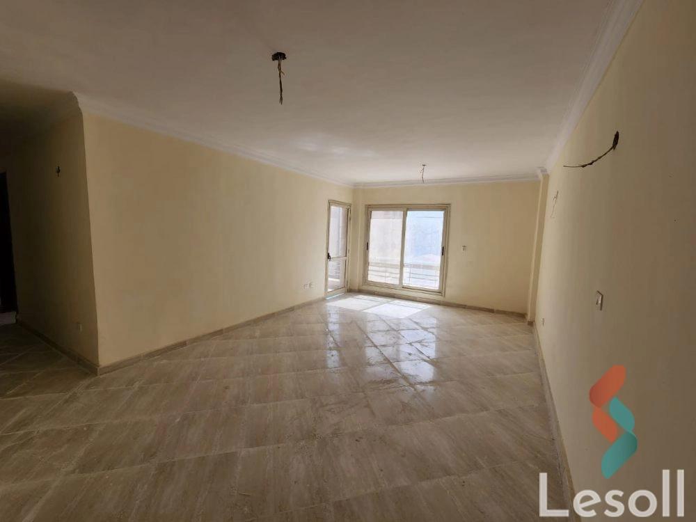 Apartment for monthly rent with an area 140 meters and 3 rooms in 1st Settlement Cairo