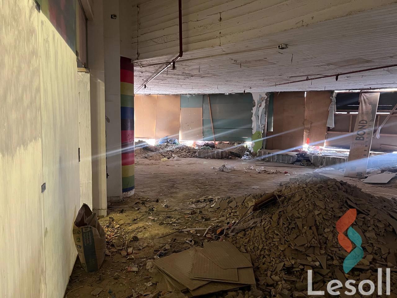 Shop for sale with an area 257 meters in 1st Settlement Cairo