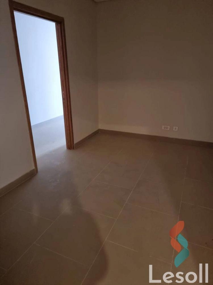 عياده للبيع بمساحة 70 متر في الجيزة