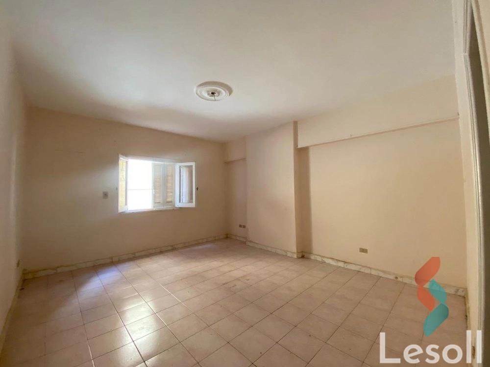 Apartment for monthly rent with an area 200 meters and 3 rooms in Nasr City Cairo