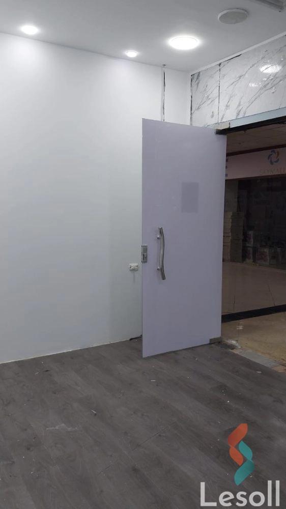 محل للايجار الشهري بمساحة 25 متر في مدينة الشروق القاهرة