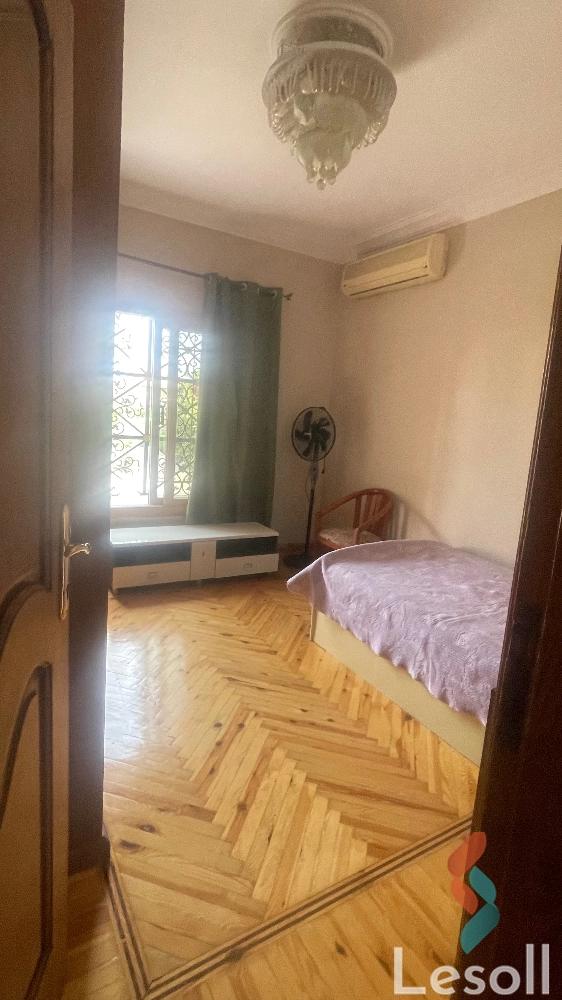 Penthouse for yearly rent with an area 300 meters and 4 rooms in Shorouk Cairo - Image 3