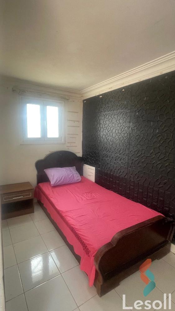 Penthouse for yearly rent with an area 300 meters and 4 rooms in Shorouk Cairo - Image 4