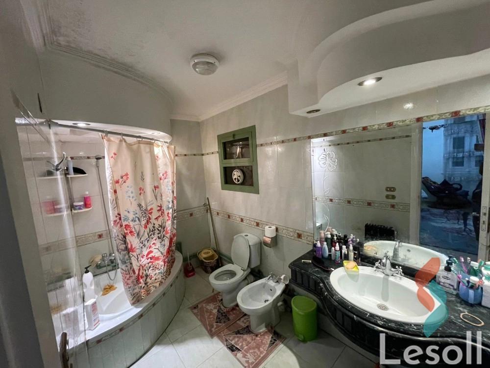 شقة للبيع بمساحة 280 متر و 4 غرف في مدينة نصر القاهرة - صورة 2