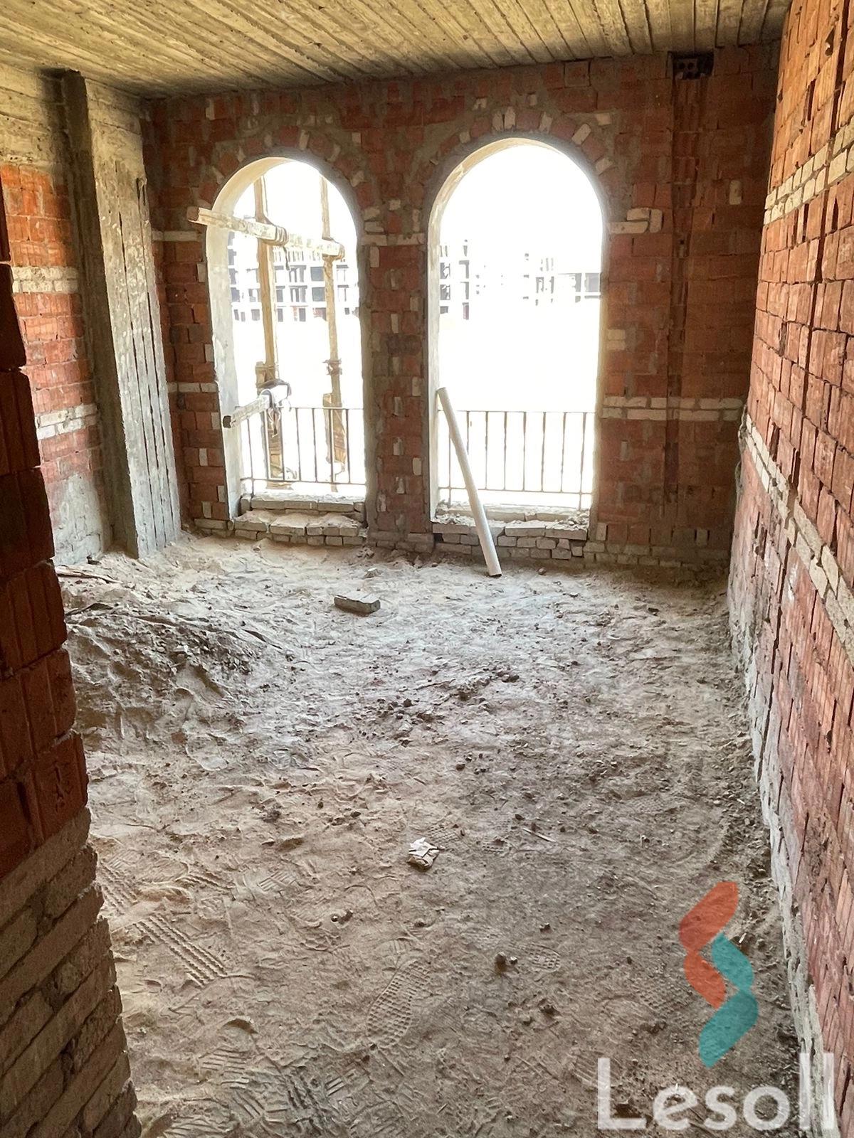 شقة للبيع بمساحة 135 متر و 3 غرف في مدينة الشروق القاهرة - كل الصور