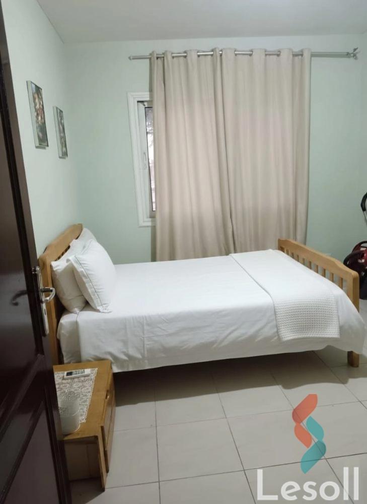 شقة بحديقة للايجار اليومي بمساحة 96 متر و غرفتان في مدينتي القاهرة - كل الصور