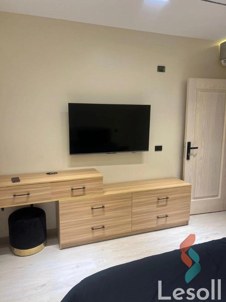 تاون هاوس للايجار الشهري بمساحة 280 متر و 5 غرف في التجمع الخامس - القاهرة الجديدة القاهرة - صورة 3