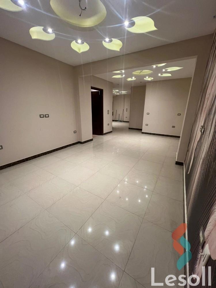 Apartment for monthly rent with an area 240 meters and 3 rooms in 5th Settlement Cairo - Image 4