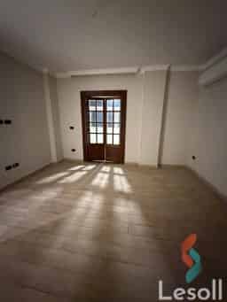 شقة مميزة للإيجار – تصلح سكني أو إداري – مصر الجديدة
